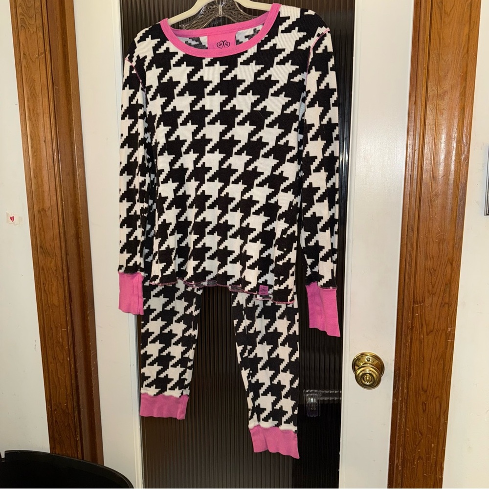 Pink by Victoria’s Secret Houndstooth Flannel Long John’s/PJs-size-M